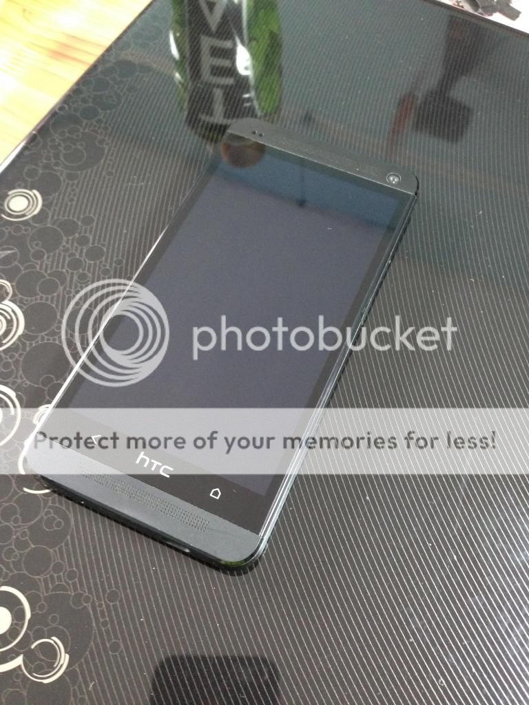 htc one 32gb đen, htc one mini bạc, moto razr M - 1